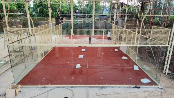 Proses pembangunan lapangan padel, tahap struktur